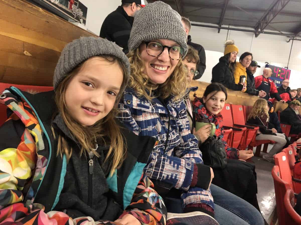 What to wear to an indoor hockey game - Buy and Slay